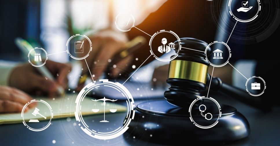 Integração API e eficiência jurídica: qual é a relação e como a Alerte ajuda?